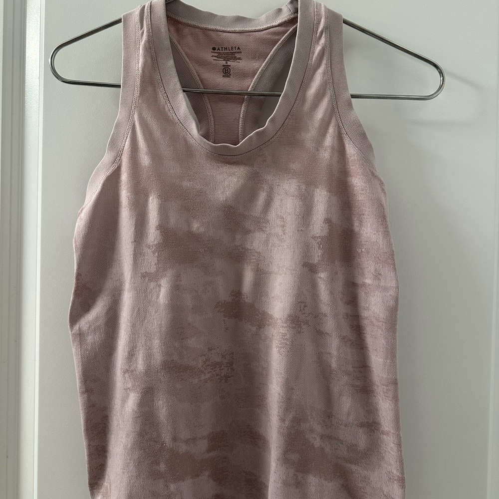 Athleta Momentum Camo Tank | Purple | S